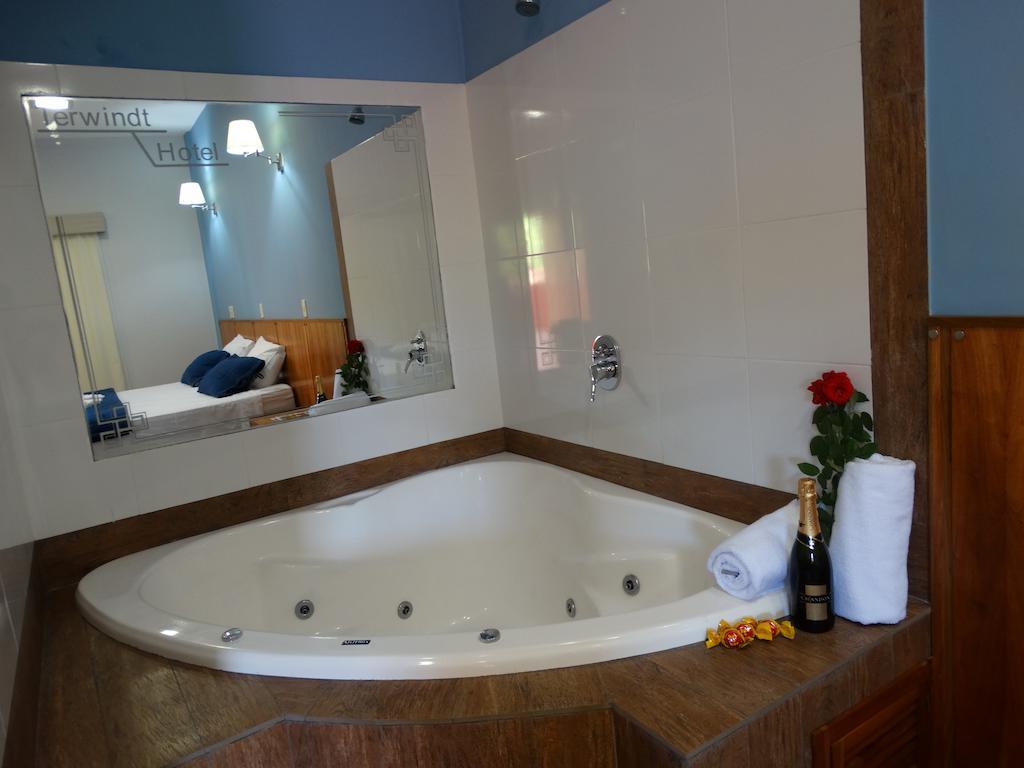 Terwindt Hotel إنكارناسيون المظهر الخارجي الصورة