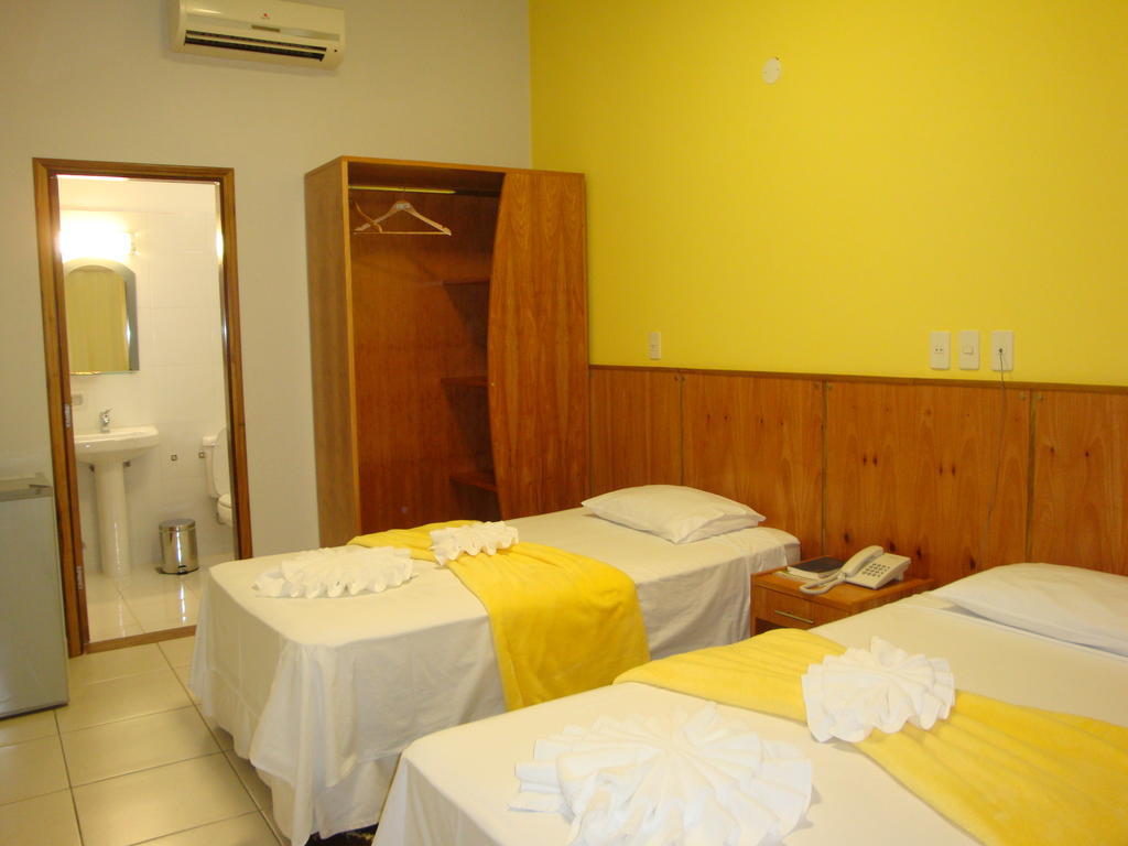 Terwindt Hotel إنكارناسيون الغرفة الصورة